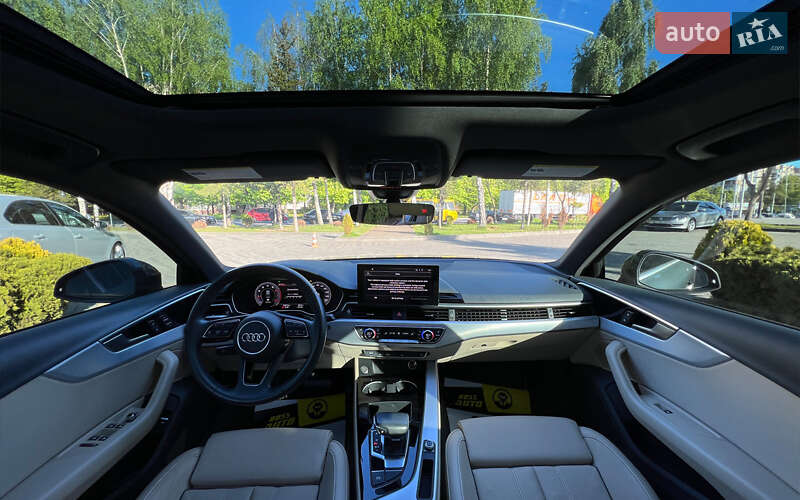Седан Audi A4 2019 в Львові