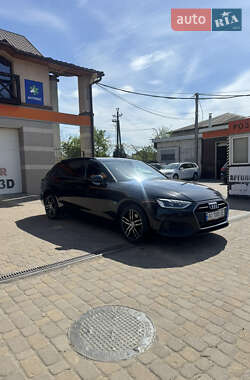 Универсал Audi A4 2020 в 