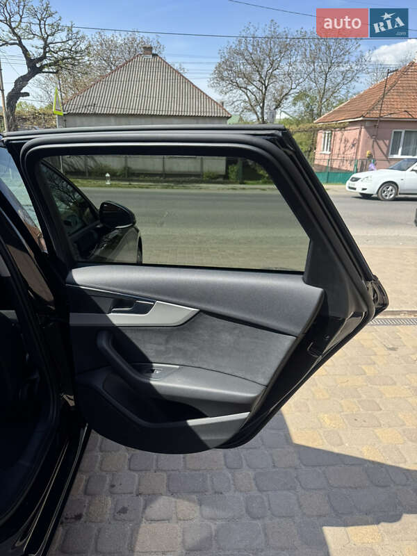 Универсал Audi A4 2020 в Сваляве