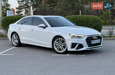 Седан Audi A4 2020 в 
