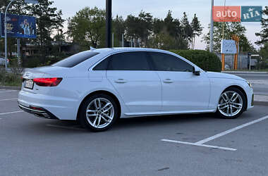 Седан Audi A4 2020 в 