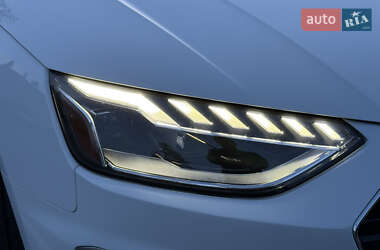 Седан Audi A4 2020 в 