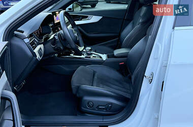 Седан Audi A4 2020 в 