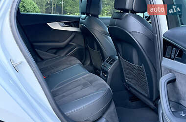 Седан Audi A4 2020 в 