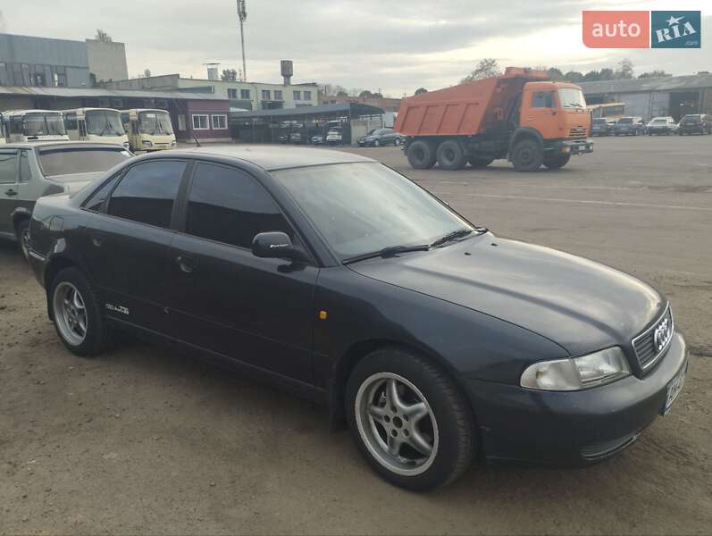 Седан Audi A4 1998 в Житомире