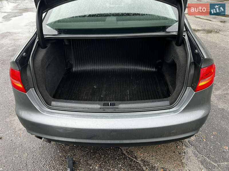 Седан Audi A4 2012 в Барышевке фото 13 Седан Audi A4 2012 в Барышевке