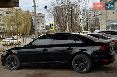 Седан Audi A4 2016 в 