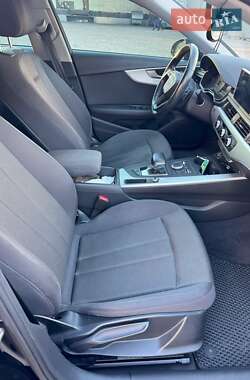 Седан Audi A4 2017 в 