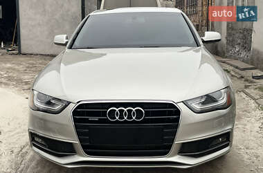 Седан Audi A4 2013 в 
