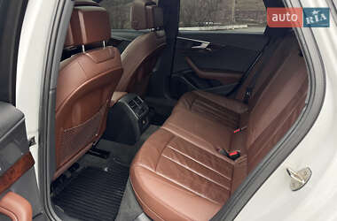 Седан Audi A4 2016 в 