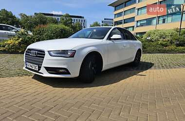 Седан Audi A4 2012 в Киеве