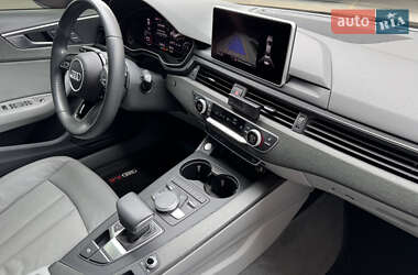 Седан Audi A4 2018 в 