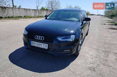 Седан Audi A4 2015 в 