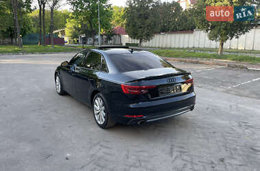 Седан Audi A4 2015 в 