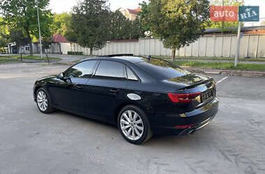 Седан Audi A4 2015 в 