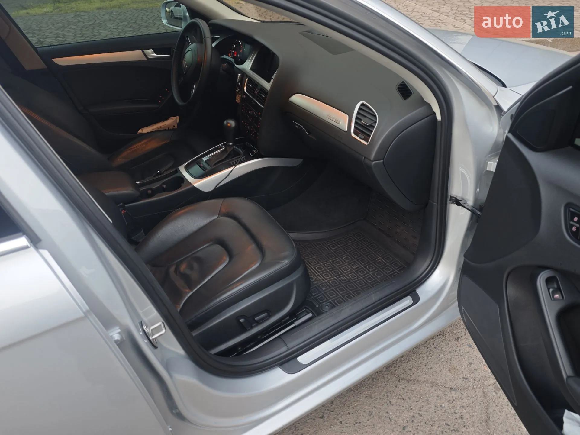 2011 Audi A4 - мініатюра 7
