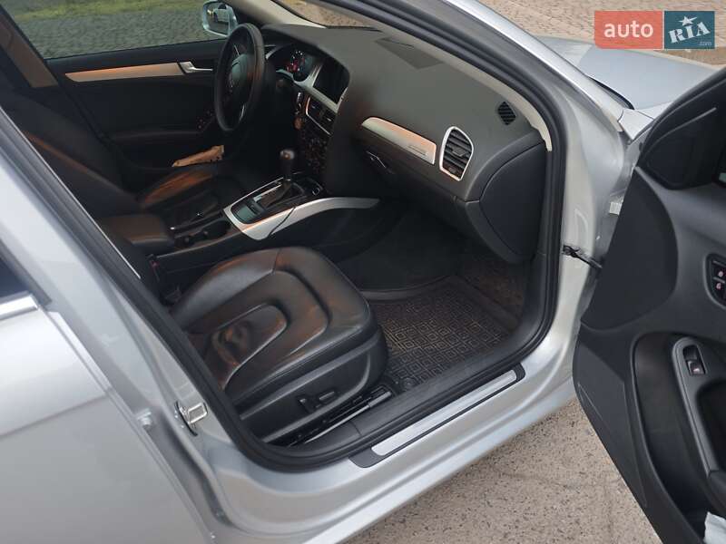Седан Audi A4 2011 в Кривому Розі