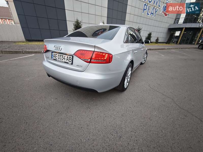 Седан Audi A4 2011 в Кривому Розі