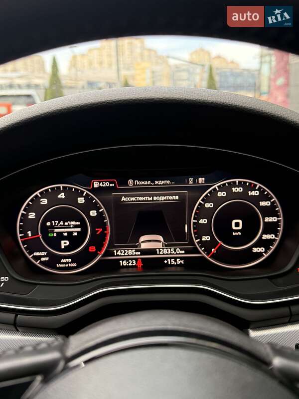 Седан Audi A4 2017 в Киеве