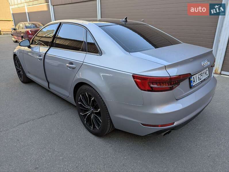 Седан Audi A4 2017 в Киеве