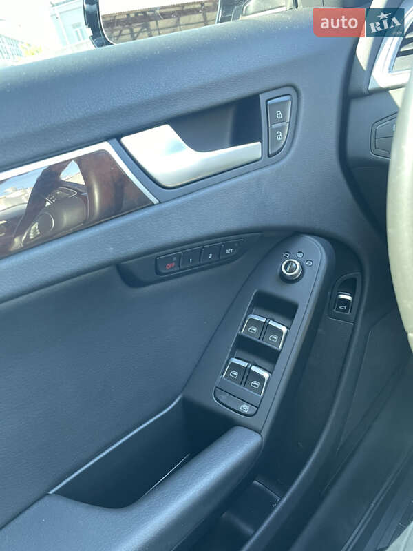 Седан Audi A4 2014 в Киеве
