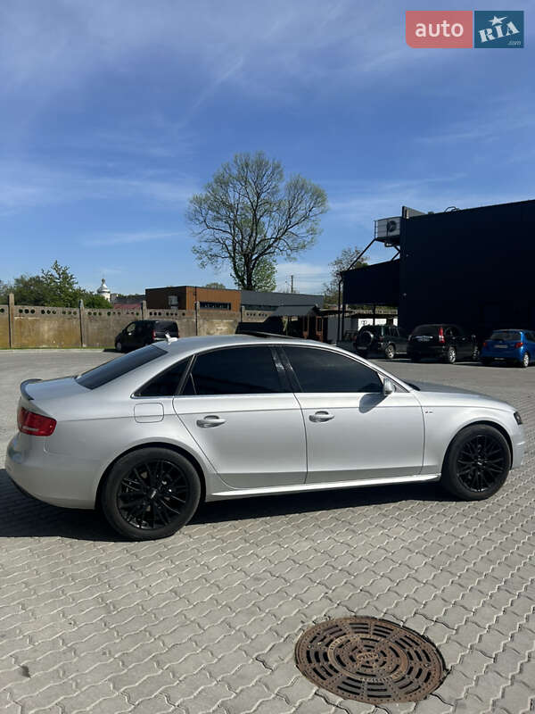 Седан Audi A4 2012 в Бориславе