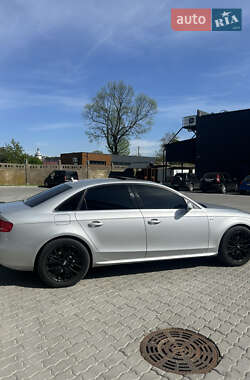 Седан Audi A4 2012 в 