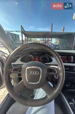 Седан Audi A4 2012 в 