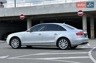 Седан Audi A4 2012 в 