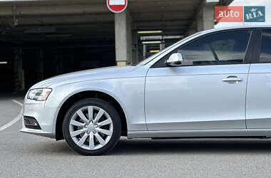 Седан Audi A4 2012 в 