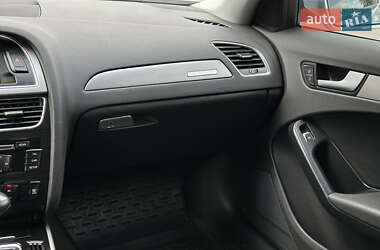 Седан Audi A4 2012 в 