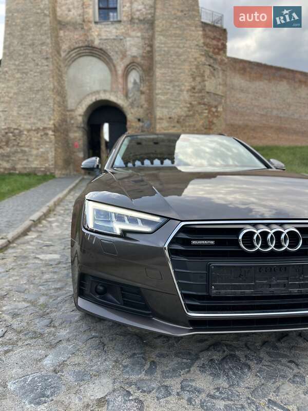 Універсал Audi A4 2018 в 