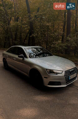 Седан Audi A4 2016 в 