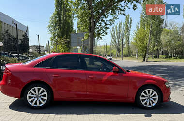 Седан Audi A4 2015 в 