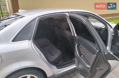 Седан Audi A4 2003 в 