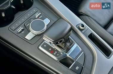 Седан Audi A4 2018 в 