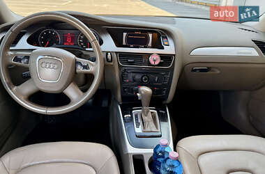 Седан Audi A4 2011 в 