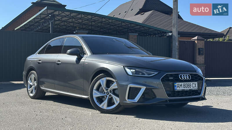 Седан Audi A4 2023 в 