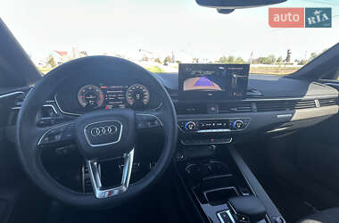 Седан Audi A4 2023 в 