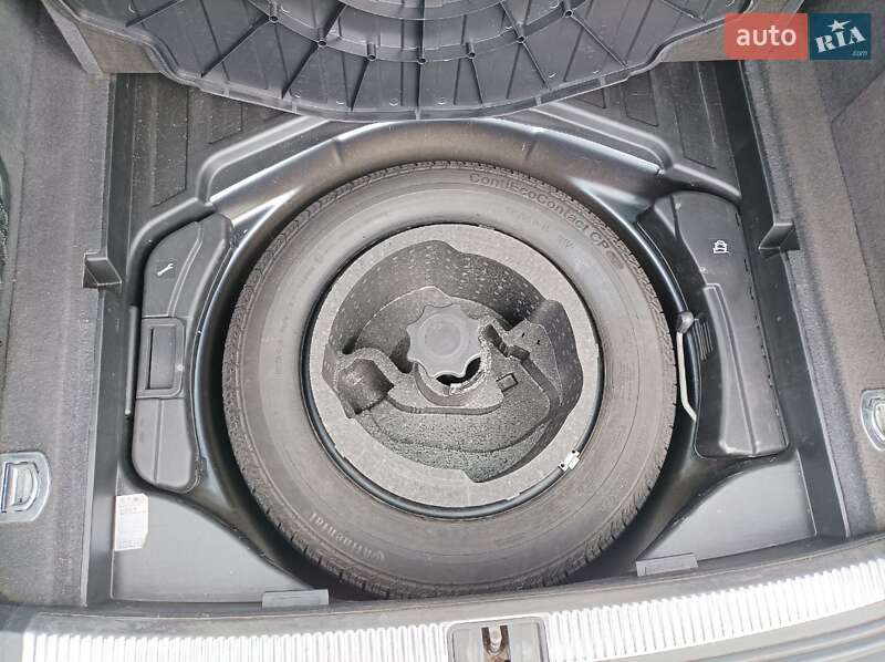 Универсал Audi A4 2005 в Ромнах