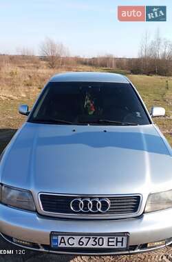 Седан Audi A4 1998 в 