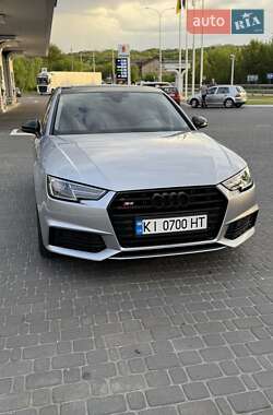 Седан Audi A4 2016 в Українці