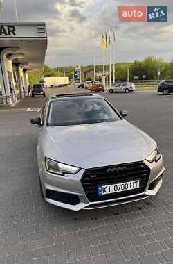 Седан Audi A4 2016 в 