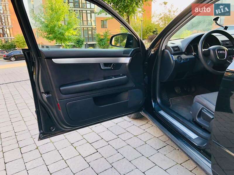Седан Audi A4 2006 в Івано-Франківську