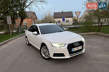 Седан Audi A4 2016 в 