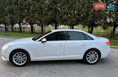 Седан Audi A4 2016 в 