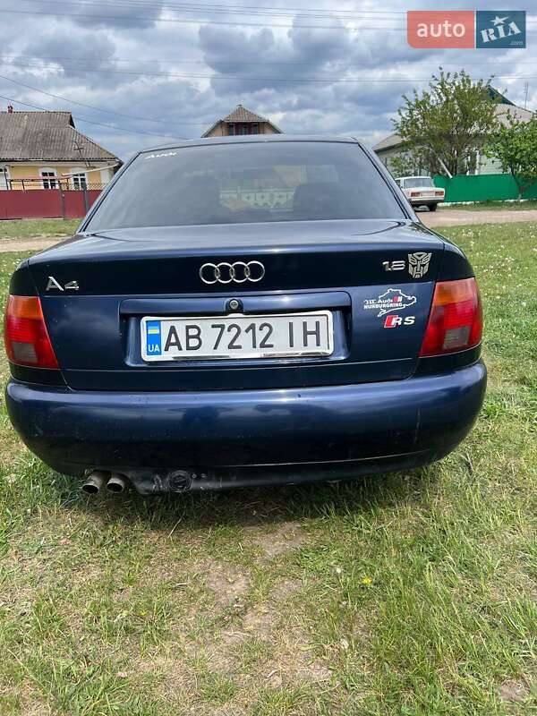 Седан Audi A4 1996 в Виннице