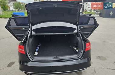 Седан Audi A4 2014 в 