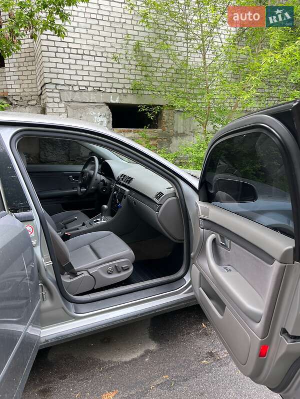 Седан Audi A4 2003 в Киеве