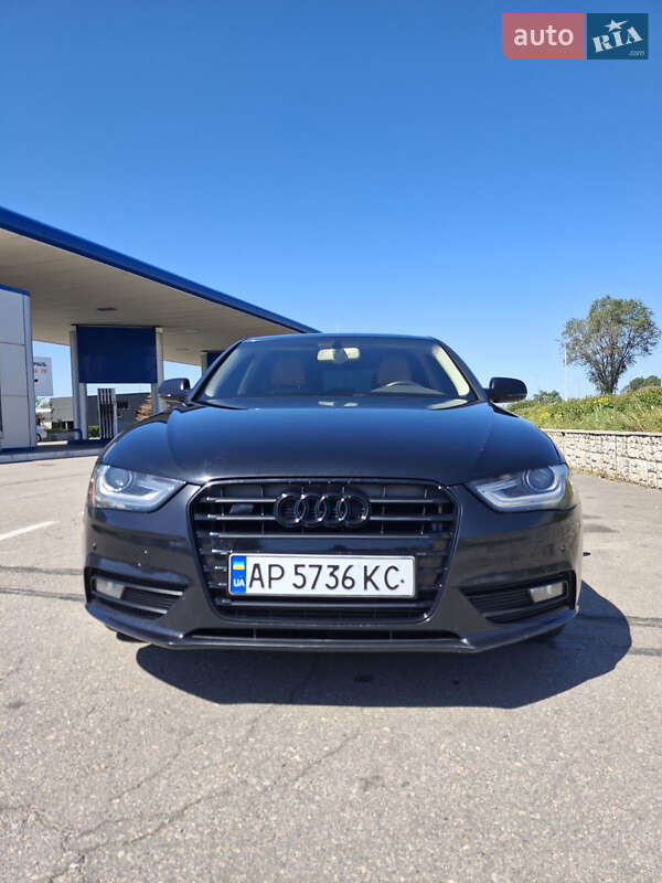 Седан Audi A4 2012 в 